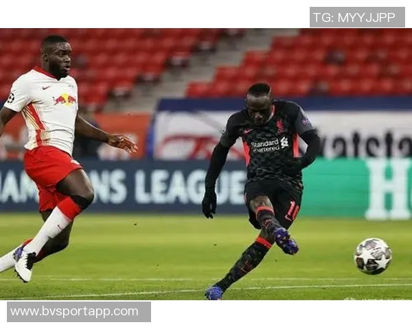 维卡里奥承认失误导致第二个丢球本想大脚解围却踢疵了