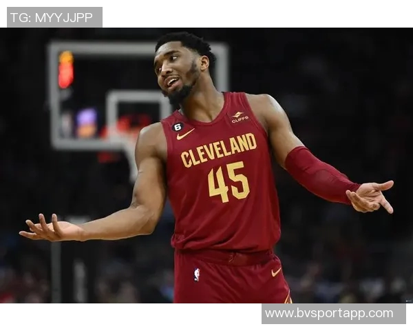 米切尔全场最高30分助球队锁定胜局末节狂砍14分展现绝对统治力