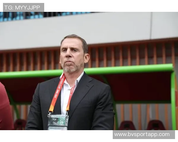 法媒揭露雷恩更衣室危机球员对主帅战术指令产生质疑